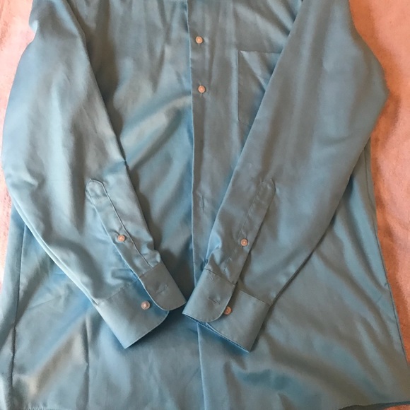 Men’s Long Sleeved shirt - Picture 2 of 4